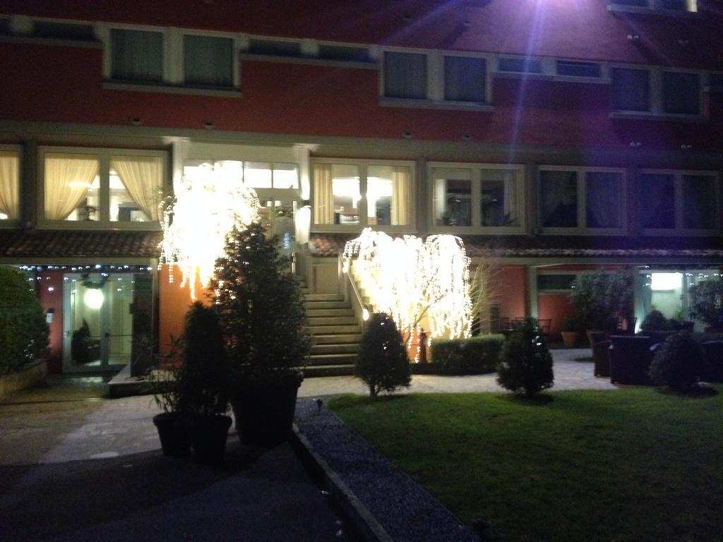 Hotel San Martino Darfo Boario Terme Exterior photo